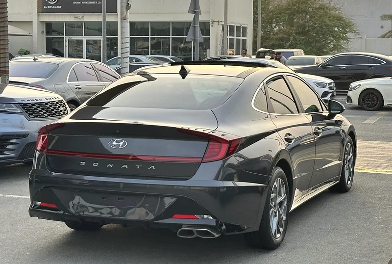 HYUNDAI - SONATA - SEL - 2020 - V4 - 2.5L - PANORAMIC ROOF - AMERICAN SPECS - VERY GOOD CONDITION63169915733377113
