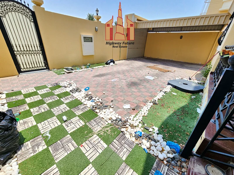 Villa 4 bedroom hall Majlis bedroom swimming pool Gym neat and clean