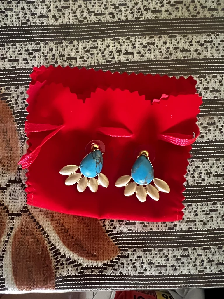 Stunning Turquoise  Pearl Earrings for Sale!63233130886658111