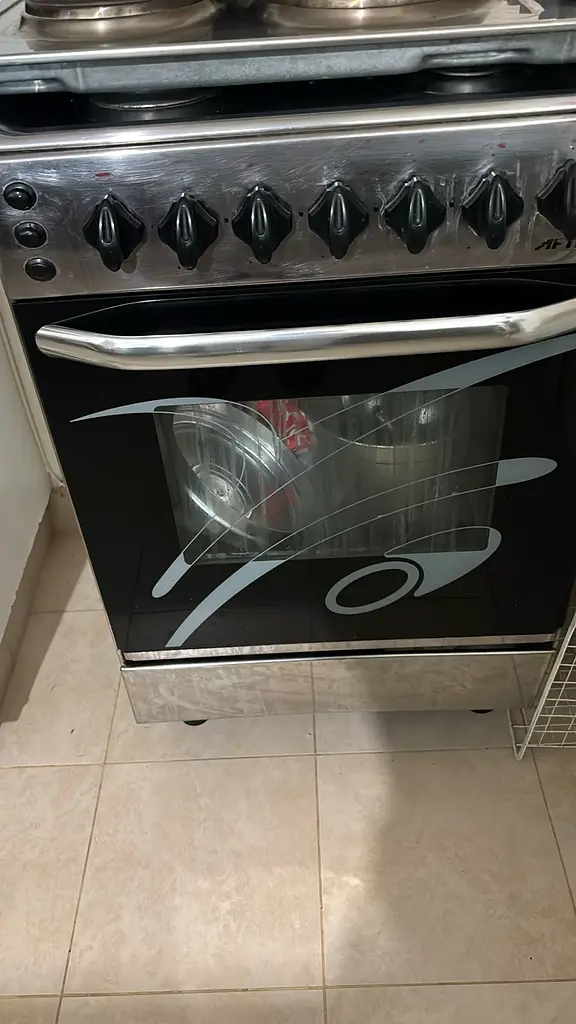 Cooking Range with Oven - Top Vessel Stand not Available