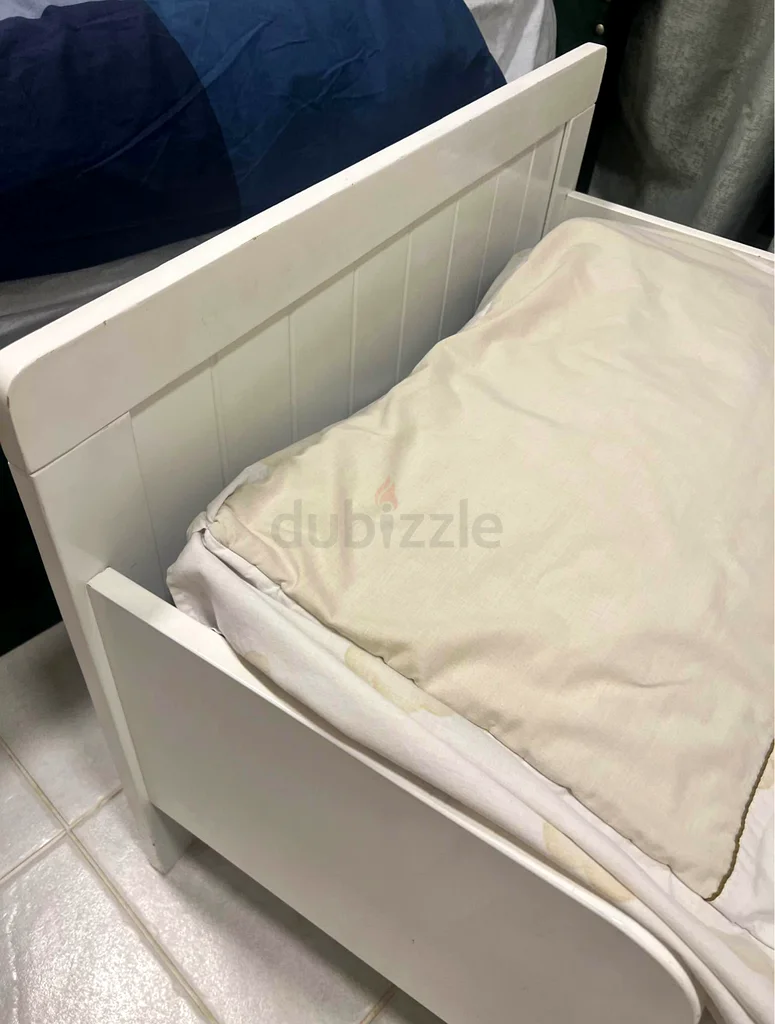 سرير أطفال مع ماتراز مناسب للأطفال حتى سن 6 سنوات63196631159041112