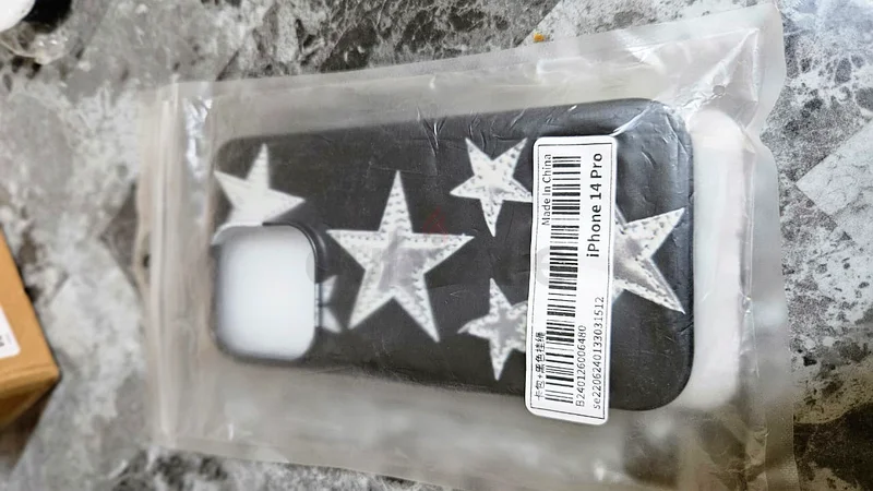 Stylish Black Star Phone Case - Protect Your Phone with Flair!63221855958658111