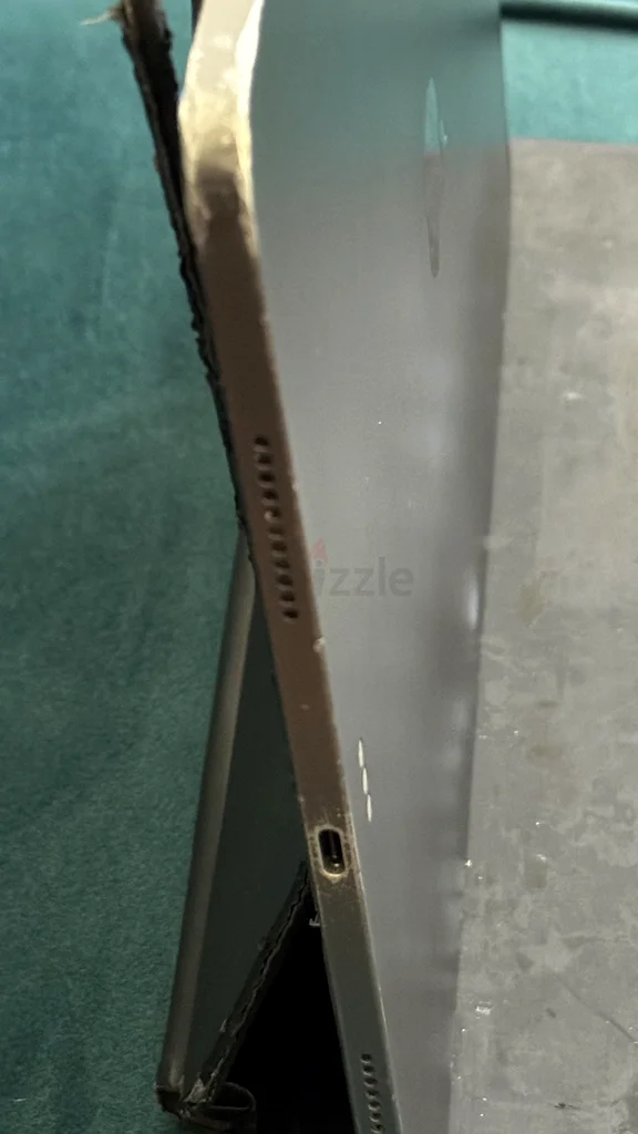 For sale iPad Pro 12.9” (5th Generation) – 126GB – Space Black63215873688322112