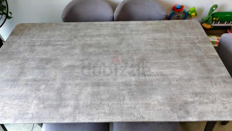 Dining table63180360888449113