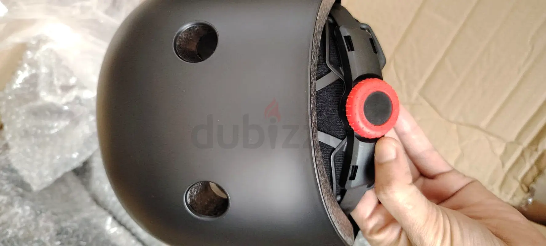 Stylish Black Sports Helmet - Safety First!