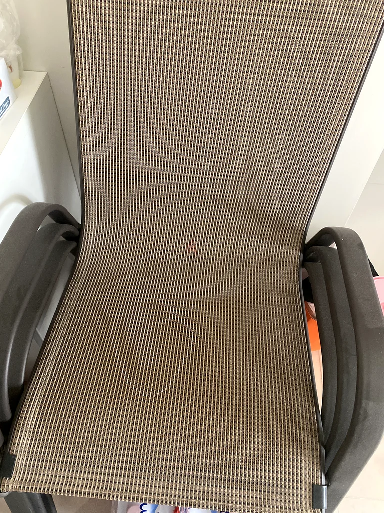 4 Chairs with Table (Negotiable / قابل للتفاوض)63180360899075111