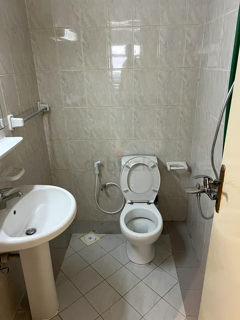 Exicutive lady bad space available in front of Al Nahda Metro station63624809788546113