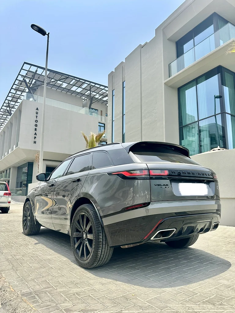 2019 رينج روفر فيلار P300 SE R-Dايناميك – المواصفات الأوروبية | مالك واحد | سجل صيانة كامل من الوكيل63228276291457112