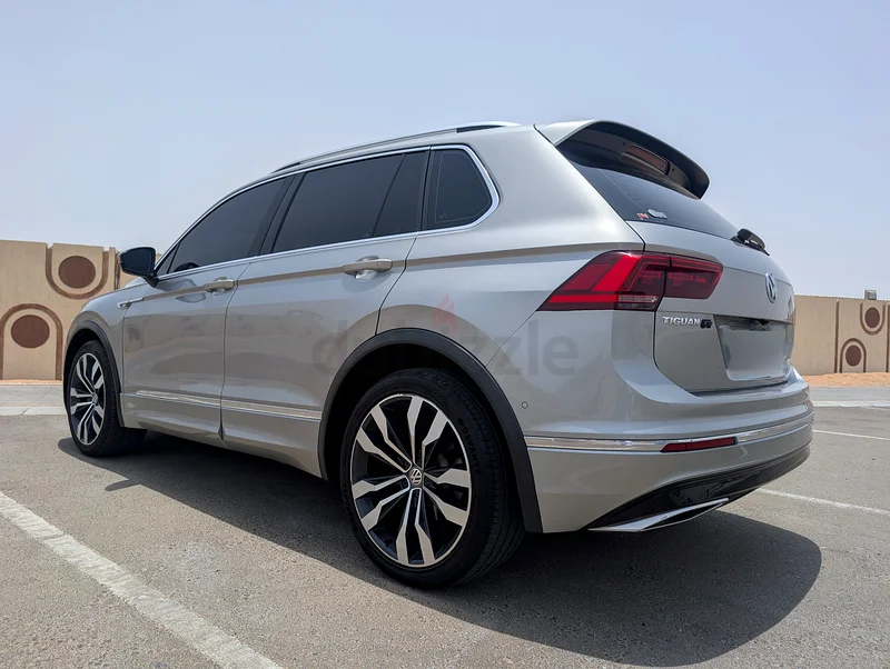 Volkswagen Tiguan R-Line 2018 - Full Option - GCC Specs63155089813251111