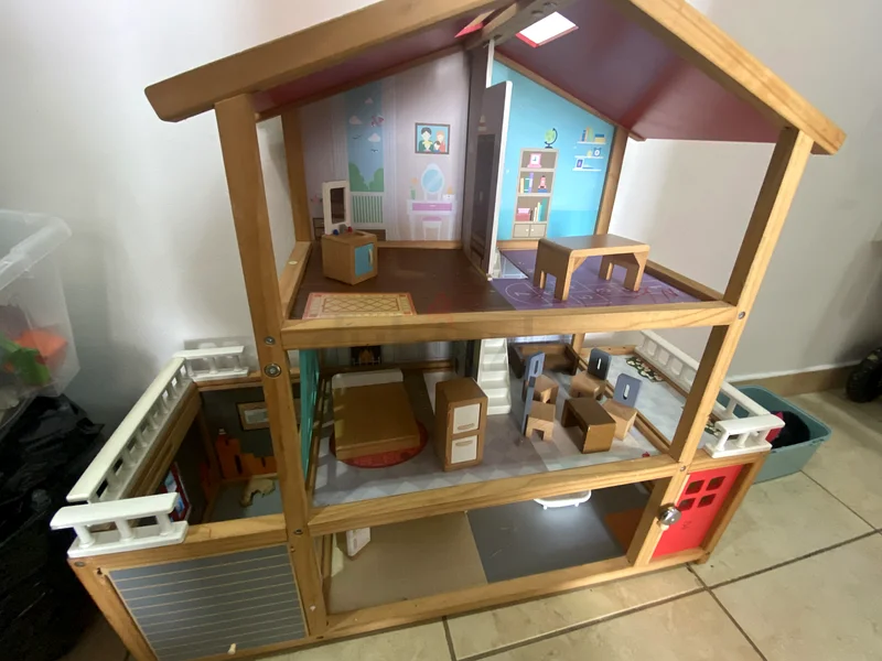 Doll house63226271414530111