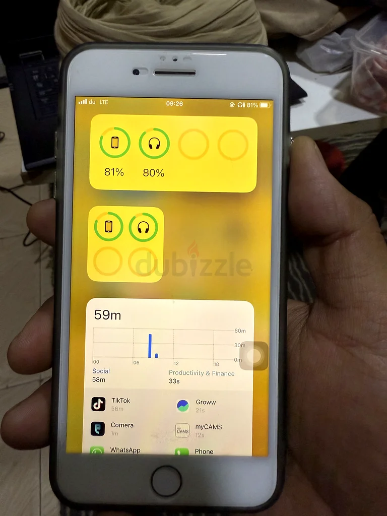 آيفون 8 بلس 64 جيجابايت، غطاء هاتف أنيق من ذا نورث فيس للبيع!63221855919874111