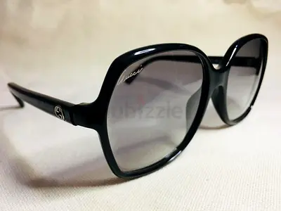 Stylish Gucci Oversized Sunglasses - Perfect for Any Occasion!