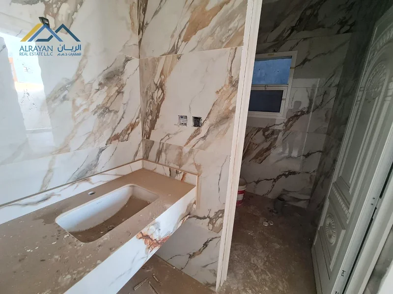 فيلا فاخرة بتصميم عصري ومناطق واسعة، في قلب عجمان، قريبة من جميع الخدمات.63252421156225114