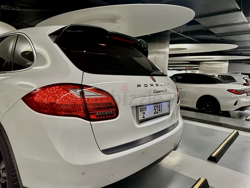 Well-Maintained Porsche Cayenne63150023093889113