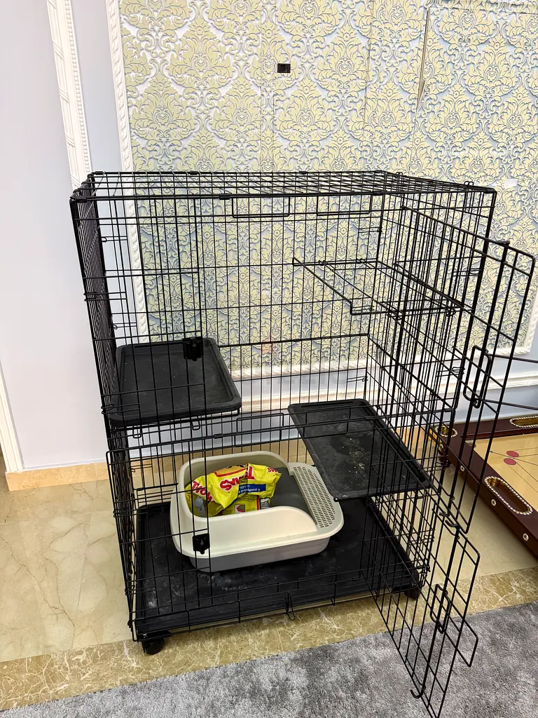 Cat cage with sand box