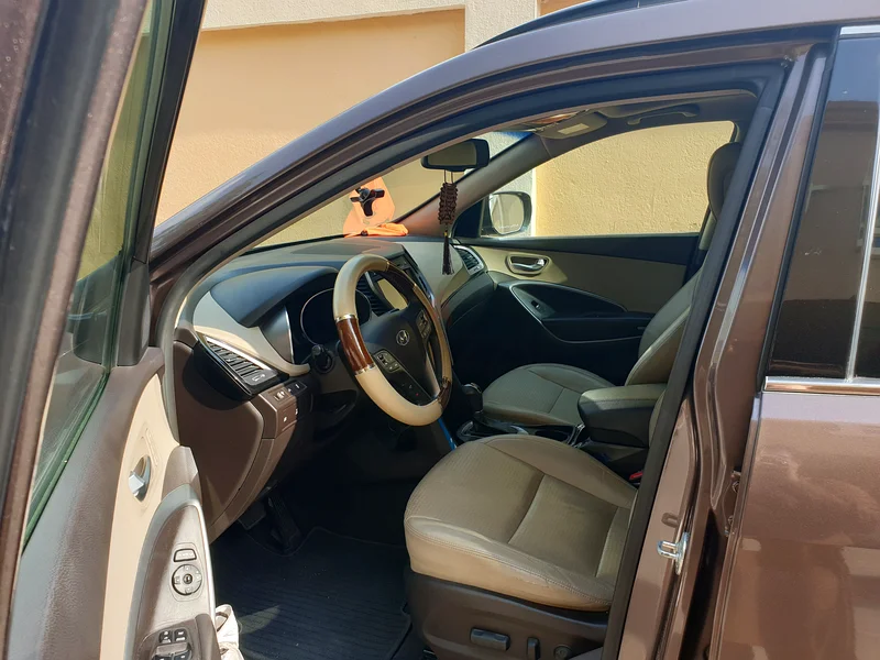 مستخدم من قبل مالك واحد، حالة ممتازة بدون حوادث63158341692802114