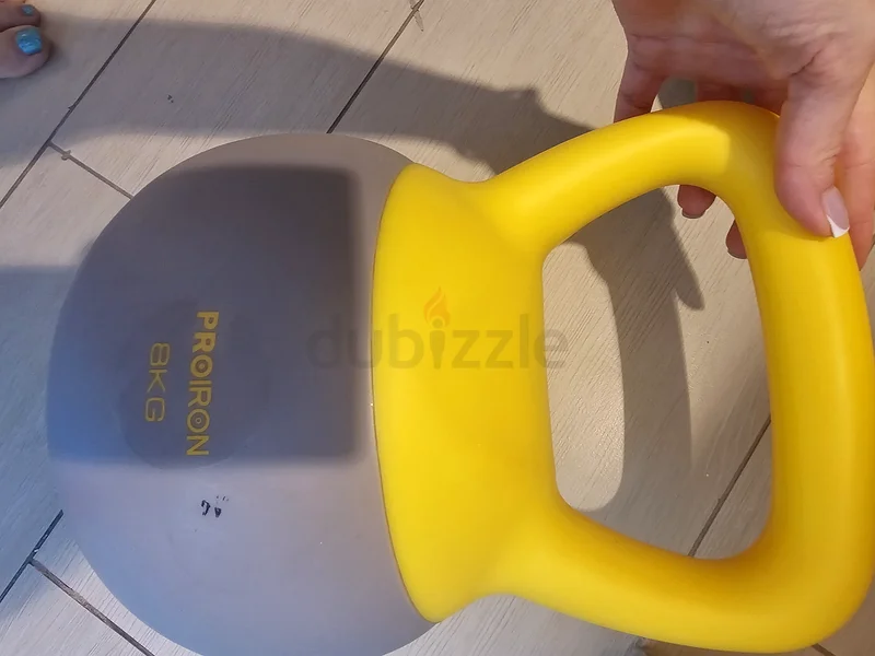 Set of ProIron Kettlebells - Perfect for Home Workouts! 4kg 8kg collection only63171758434817112