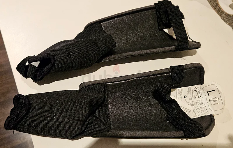 Kipsta football shin guards63248760767107111