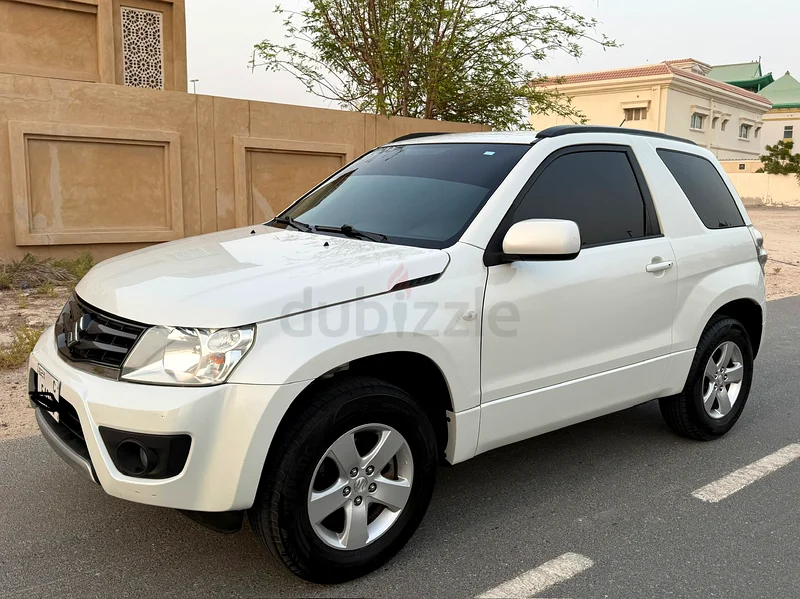 سوزوكي غراند فيتارا 2014 مع سجل صيانة كامل لدى سوزوكي63134499167105112
