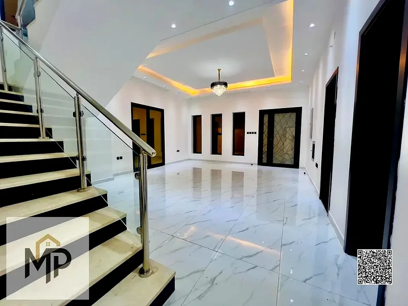 فيلا للبيع بسعر ممتاز يشمل رسوم التسجيل ونقل الملكية، قابل للتفاوض، وتحتوي على فناء كبير. تملك حر لجميع الجنسيات63891344484354111