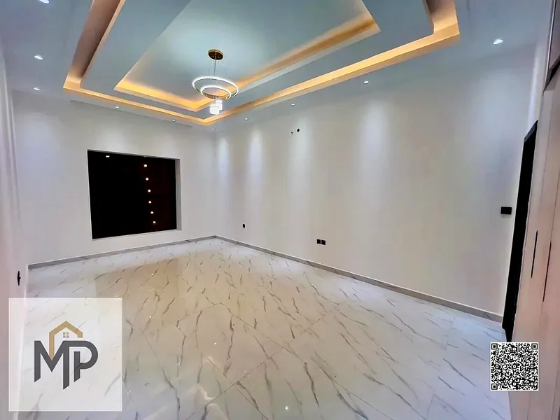 فيلا للبيع بسعر ممتاز يشمل رسوم التسجيل ونقل الملكية، قابل للتفاوض، وتحتوي على فناء كبير. تملك حر لجميع الجنسيات63891344484354113