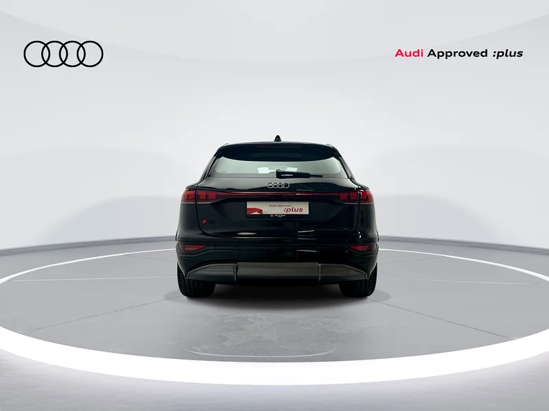 Q6 SUV e-tron quattro 387hp (Ref# 012607)63225312133378114