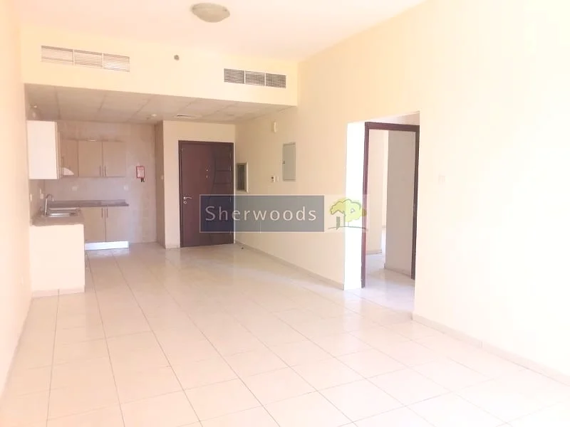 Spacious Apartment | Convenient I Mountain Views63856099711873111