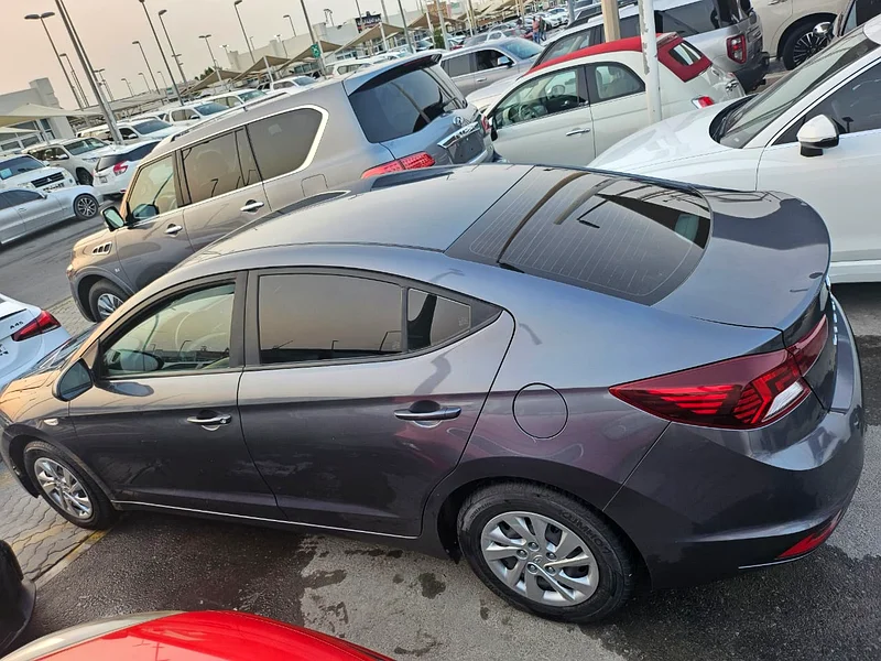 Hyundai Elantra63170388093699111