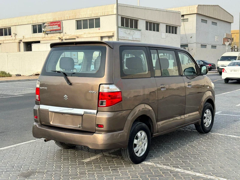Suzuki  APV  7 SAINT  GCC 201563134497928577112