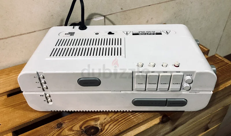 Old alarm clock63192095197057114