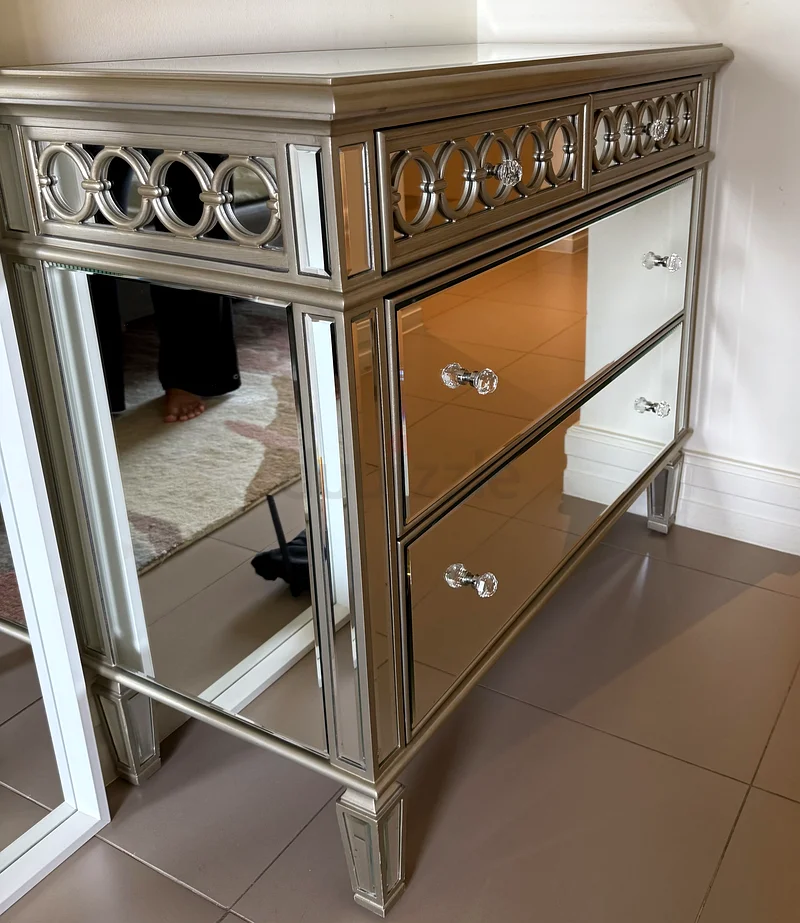 Side table and drawers63221849294979114