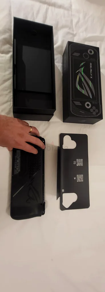 Asus Rog Ally x - Latest model 202563256596146050112