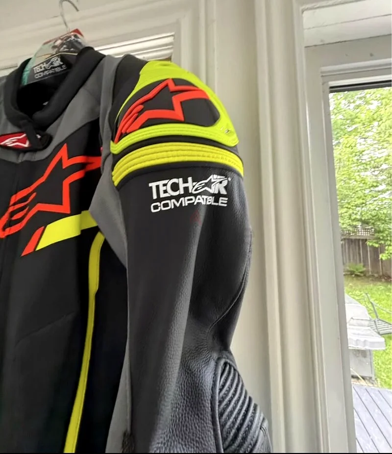 بدلة سباق دراجات نارية جلدية من Alpinestars GP Pro63237616564353113