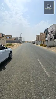 Own residential land in Al Hoshi, owned by all Arabs.
