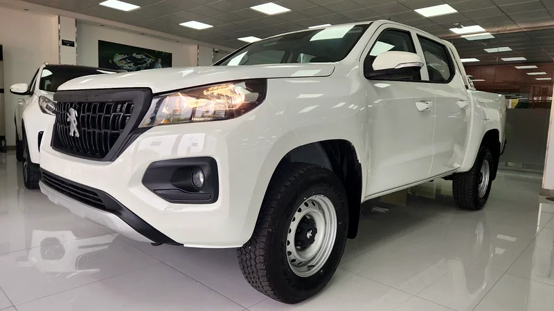ZERO km - PEUGEOT LANDTREK Manual 2023 | PEUGEOT Warranty | AED1,148/month | Zero Down payment63221301464066114