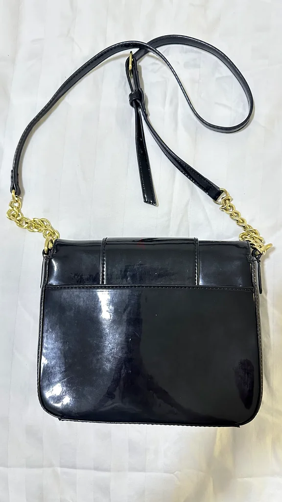 حقيبة نسائية (مستعملة) ني وست63237607243394114