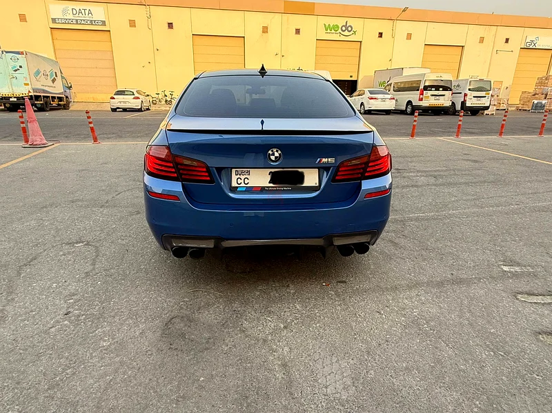 BMW M5 F10 | 2014 | KR  | Tuned | Carbon Kit | Excellent Condition63230142173058111