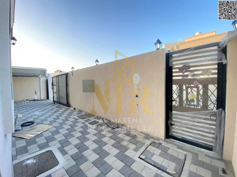 🏡 فيلا فاخرة للبيع في الحيلو 2 - عجمان | 4 غرف نوم رئيسية | المساحة 3014 قدم مربع | السعر 1,400,000 درهم إماراتي (قابل للتفاوض)63893828382210113
