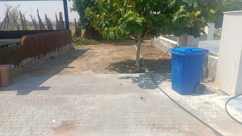 مزرعة للبيع في منطقة الزعاب في الشارقة، الملحه، مع فيلا.63183235731969112