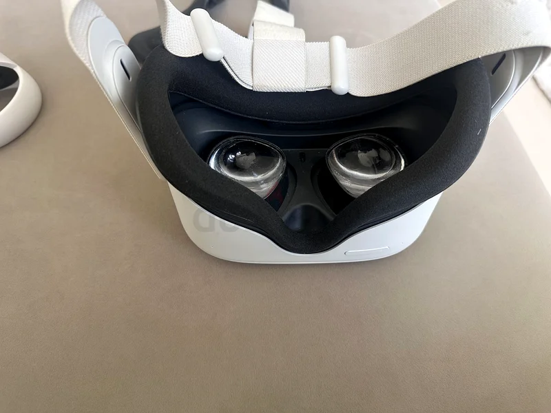 Virtual Reality Oculus Quest 263262411535361112