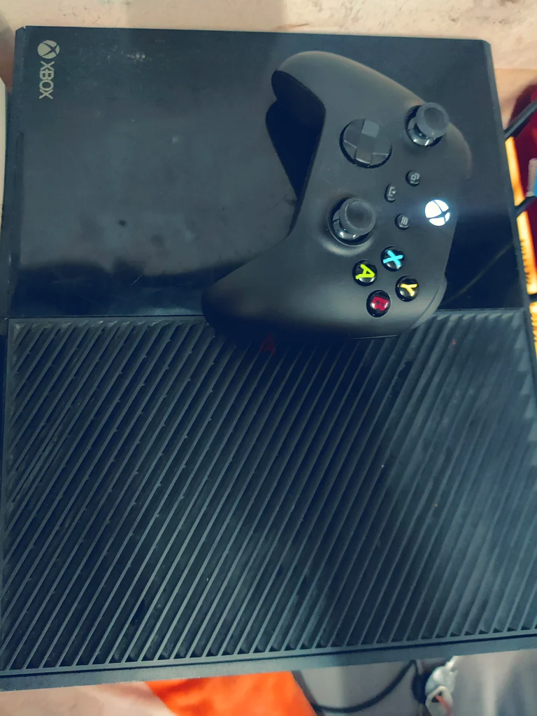 Xbox One console with Monitor and controller63173868773379114