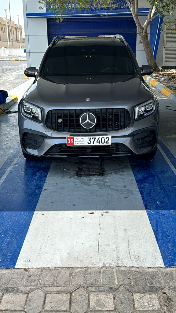 Mercedes GLB250 2021 model, fully optional, panoramic roof631458113131531117