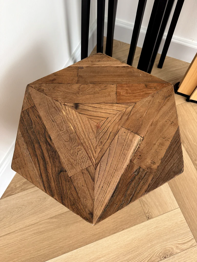 Real-Wood Side Table63179386222466112