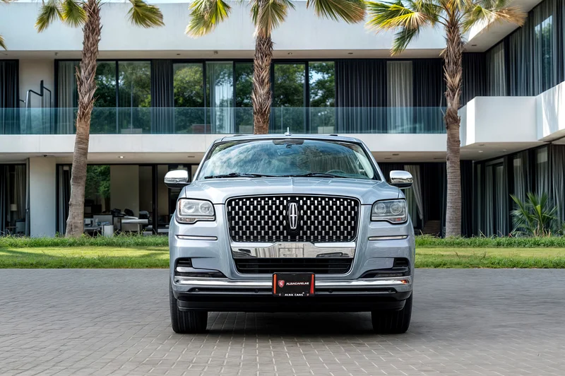 6,071 P.M  | Navigator Presidential | 0% Downpayment | Amazing Condition!63139219170563113