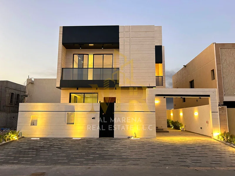 **Strategic location near all services** 🔹 **Easy access to main roads** (for all services) 🔹 **A quiet and family neighborhood that provides privac63881040374658111