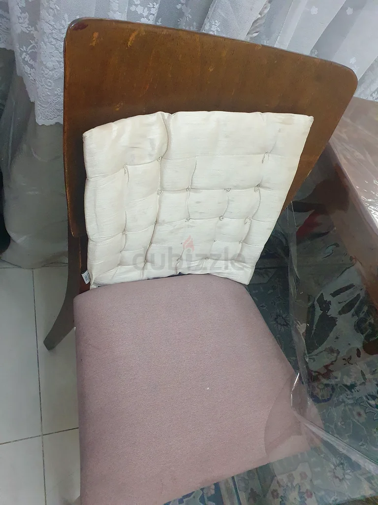 طاولة طعام63180361136129111
