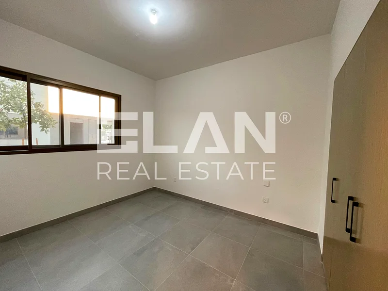 Spacious Layout | Single Row | Near Pool & Park63214881991299114