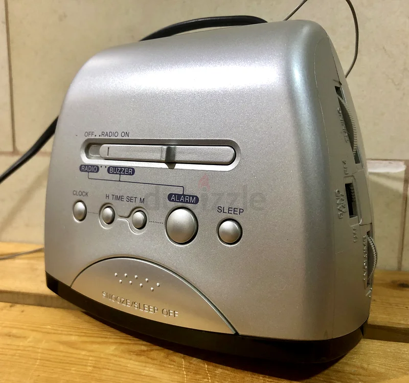 Sony Dream Machine Alarm Clock Radio - Timeless Design for Your Bedroom!63261814968193113