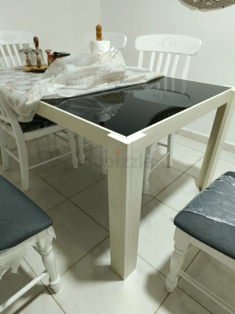Dining table with 6 chairs for sale63216833389827111