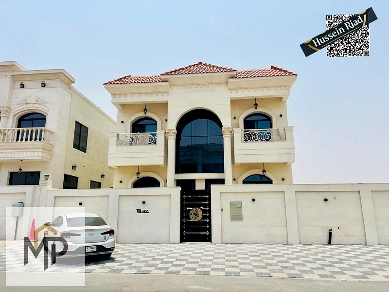 Corner villa for sale with custom finishing, private pool, very distinguished location, including registration fees63894082486530112